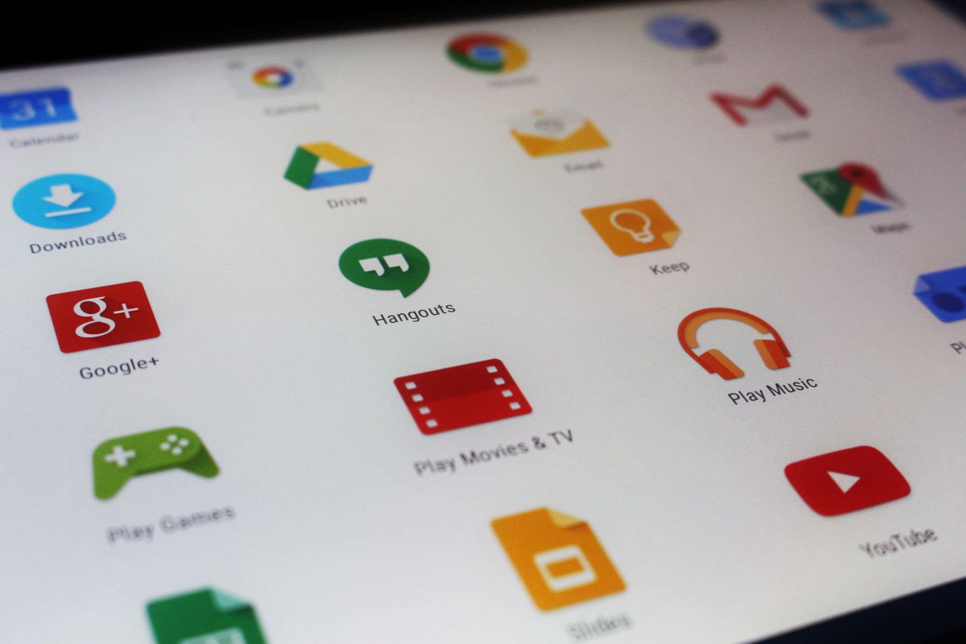 Screening job applicants on technologies